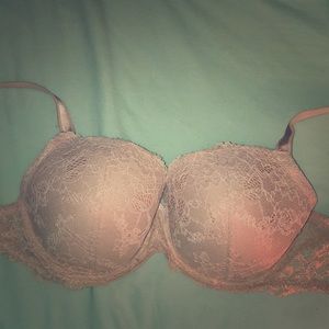 34DDD Victoria’s Secret lined demi